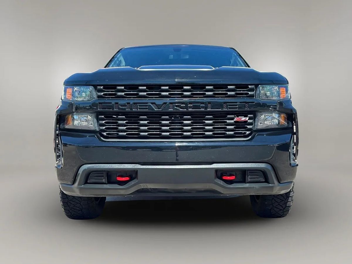 Photo 8 of this Chevrolet Silverado 1500
