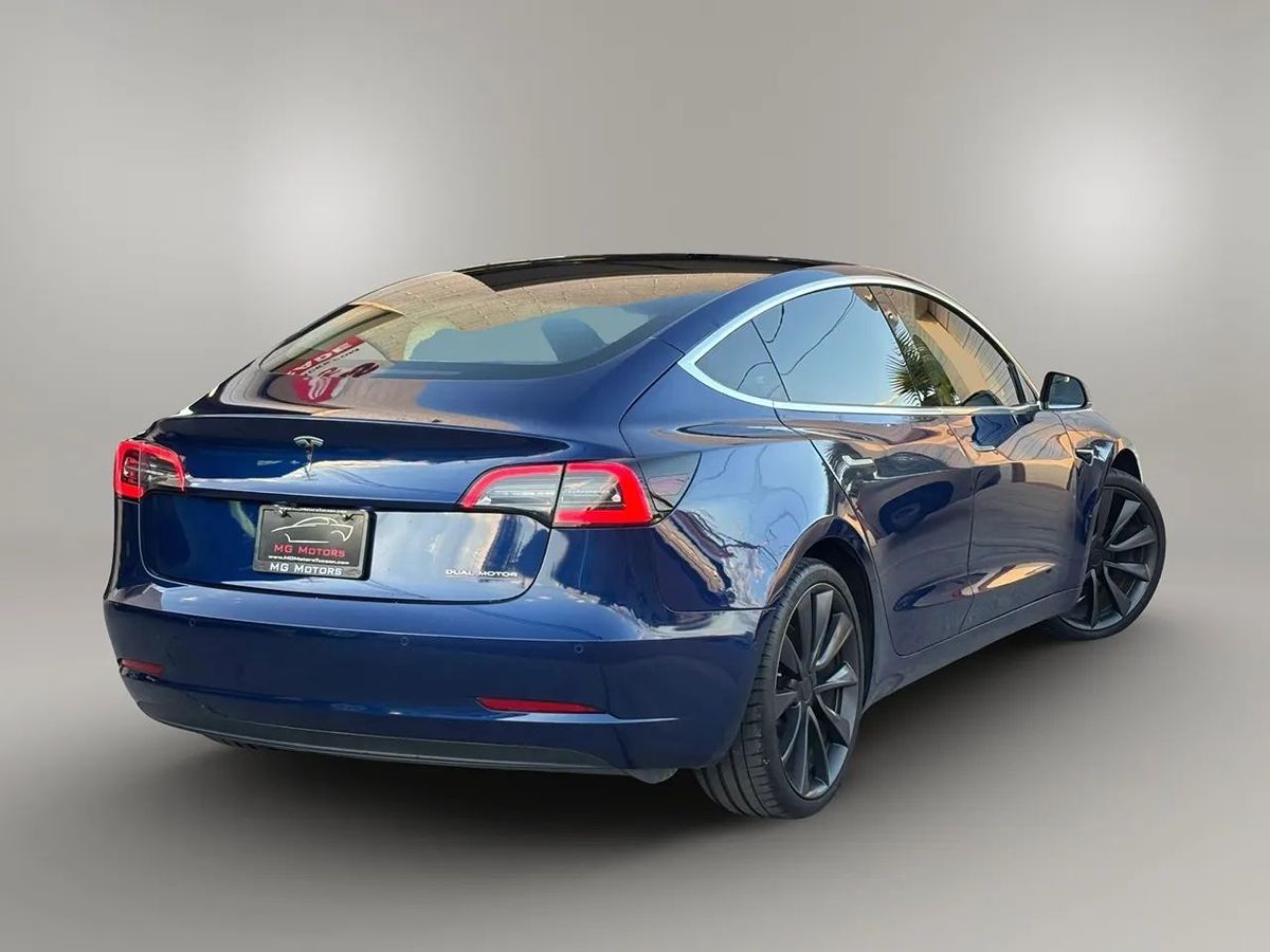 Photo 14 of this Tesla Model 3