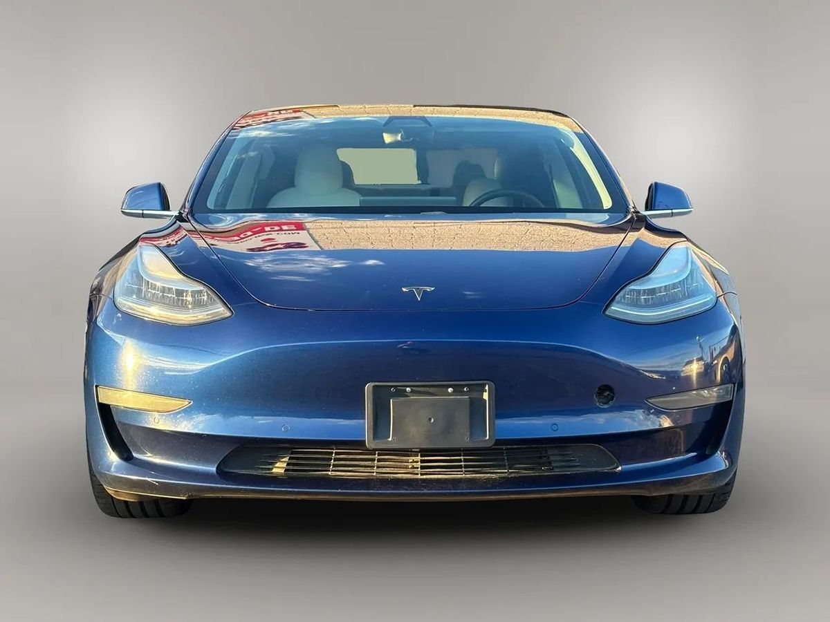 Photo 13 of this Tesla Model 3