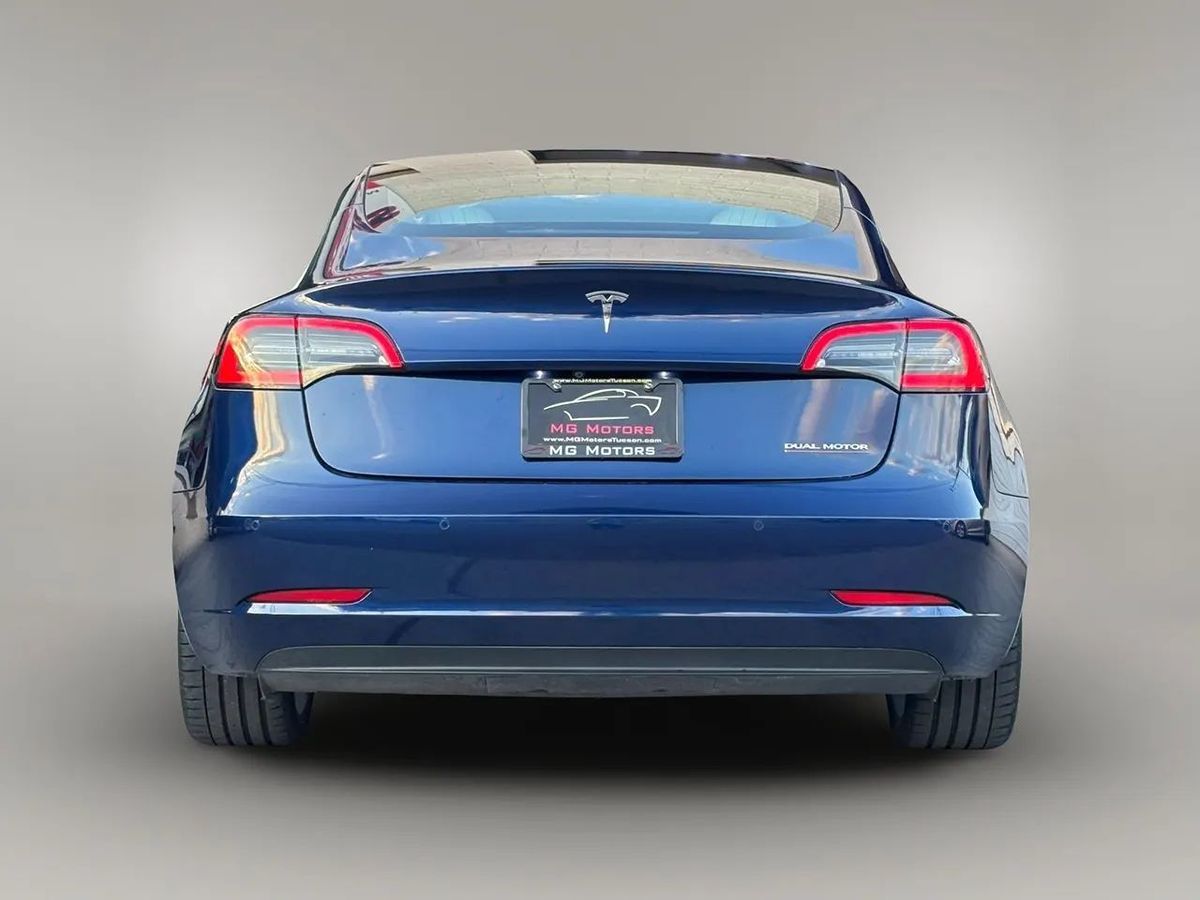 Photo 21 of this Tesla Model 3