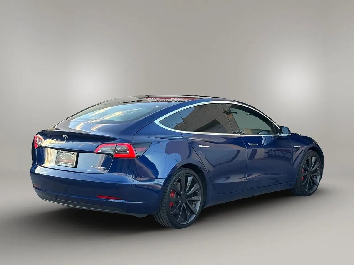 Photo 22 of this Tesla Model 3