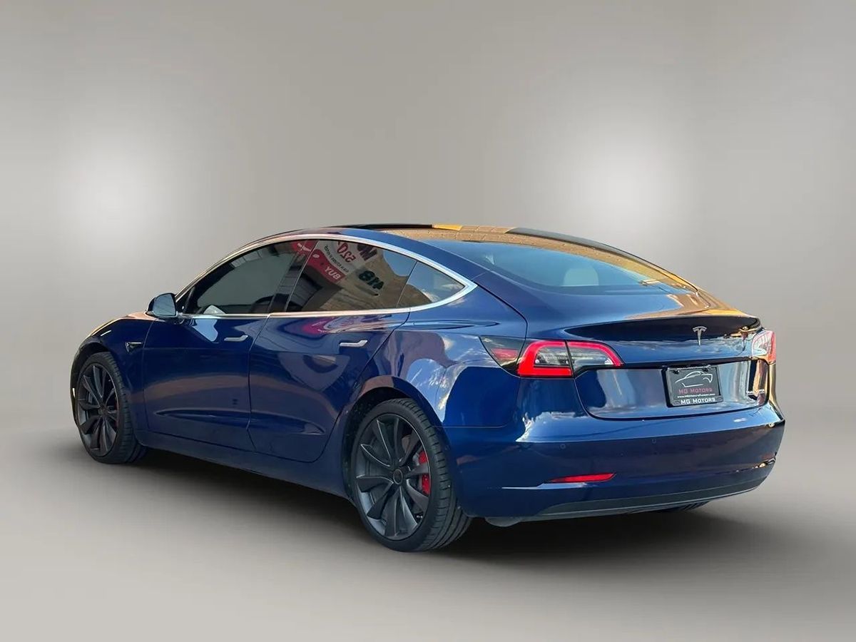 Photo 28 of this Tesla Model 3