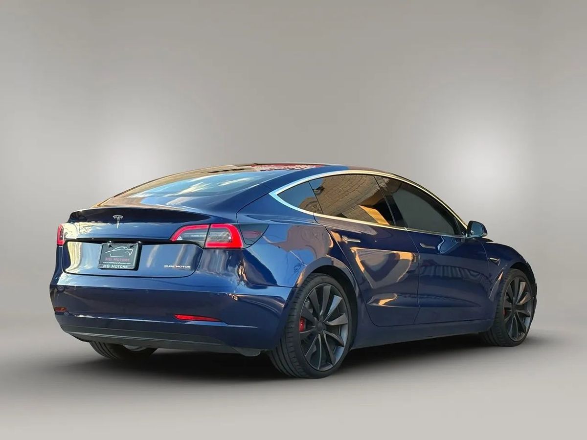 Photo 33 of this Tesla Model 3