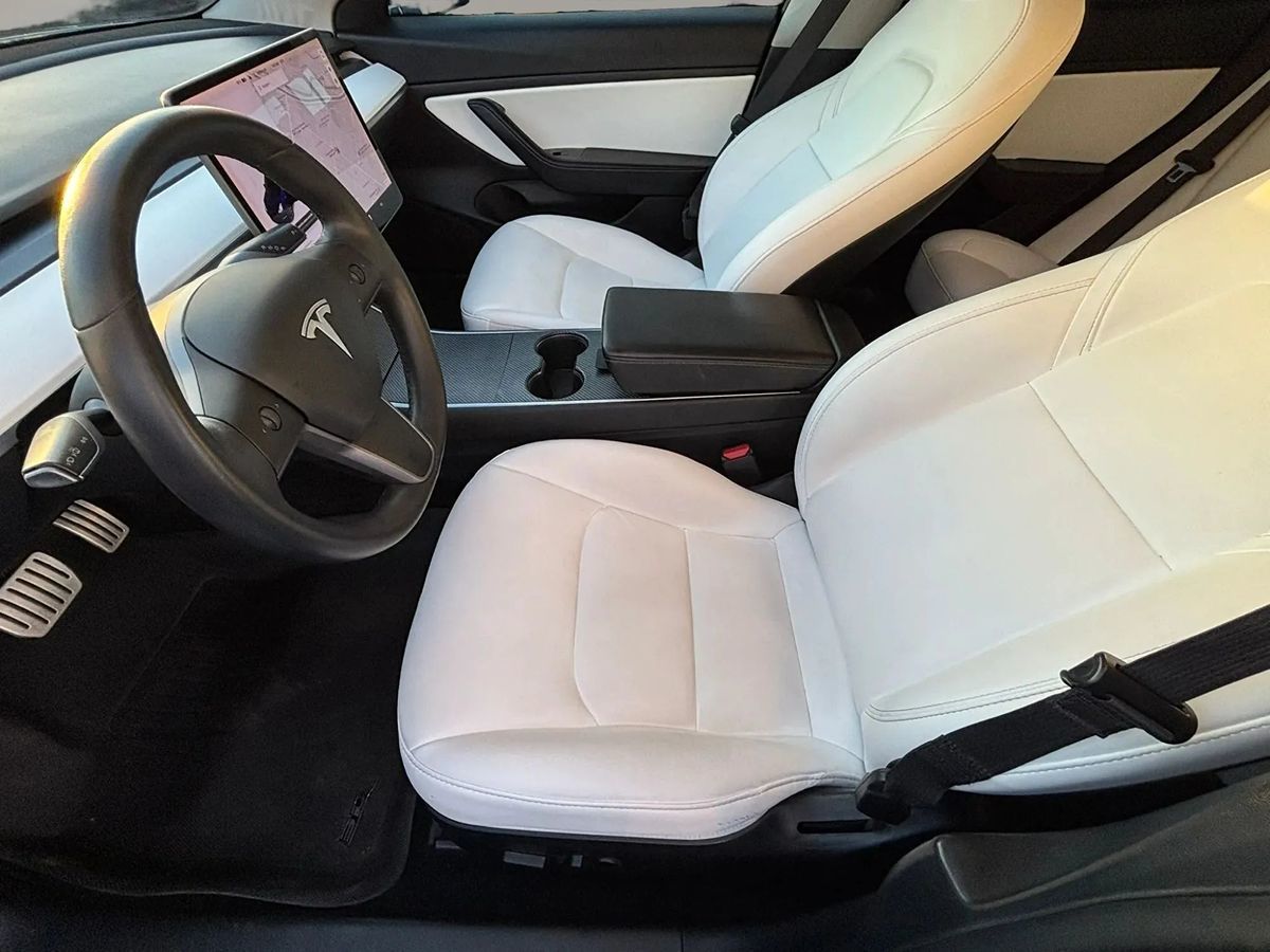 Photo 41 of this Tesla Model 3