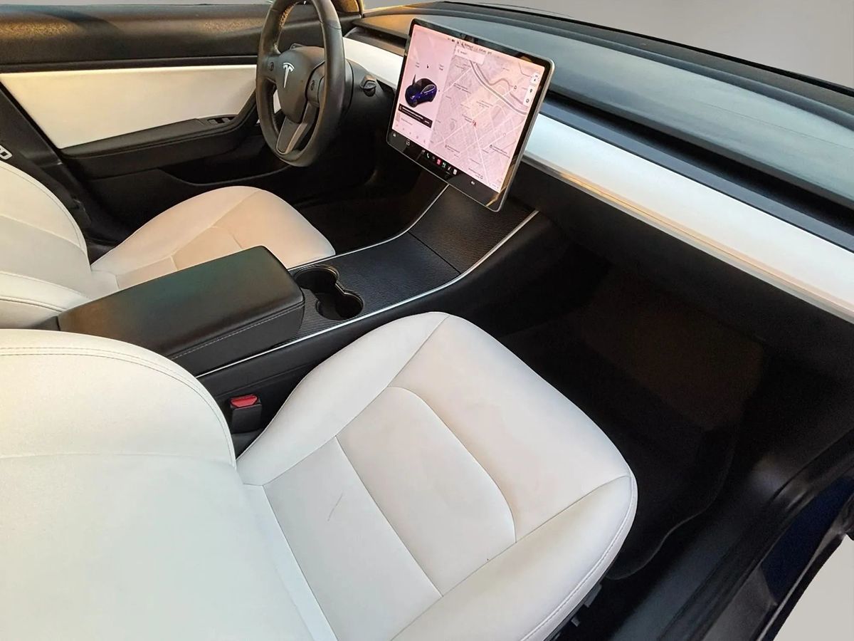 Photo 51 of this Tesla Model 3