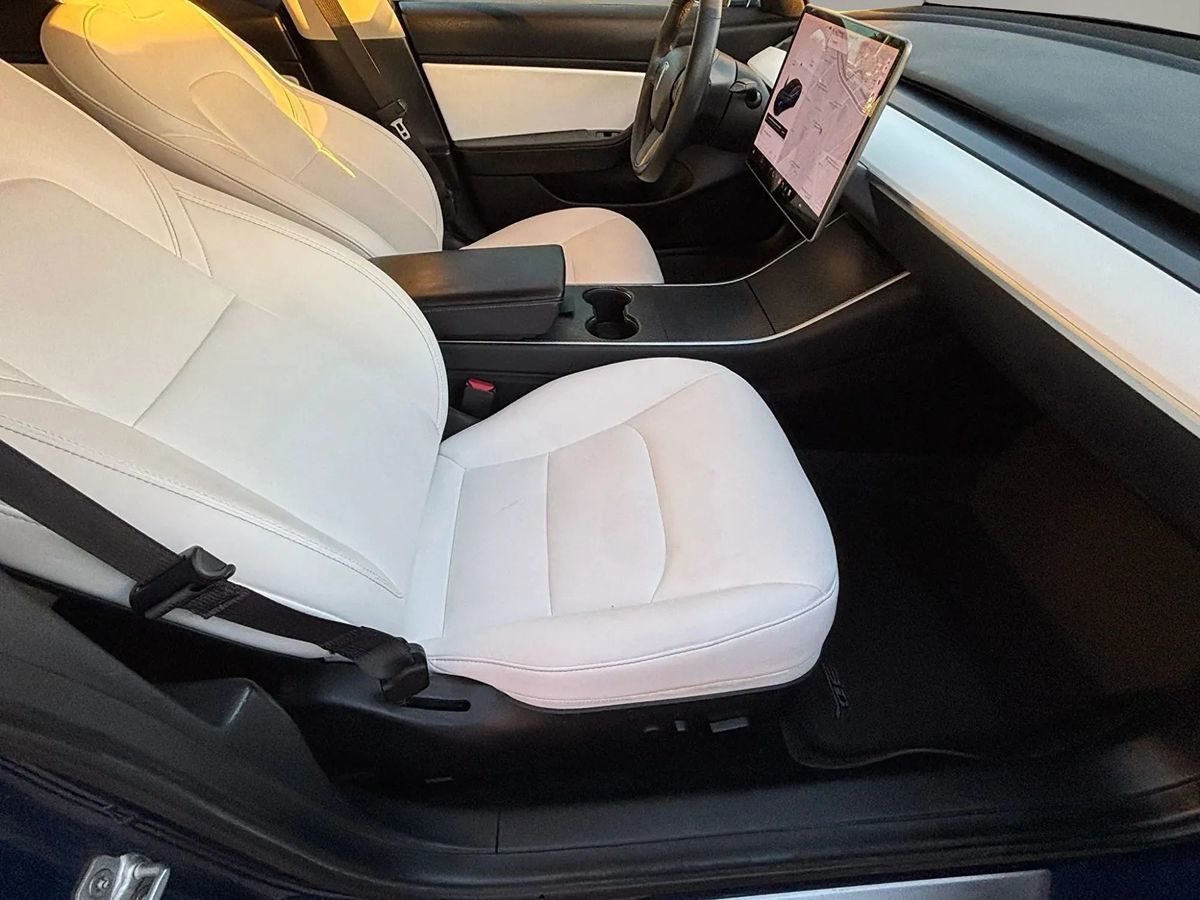 Photo 53 of this Tesla Model 3