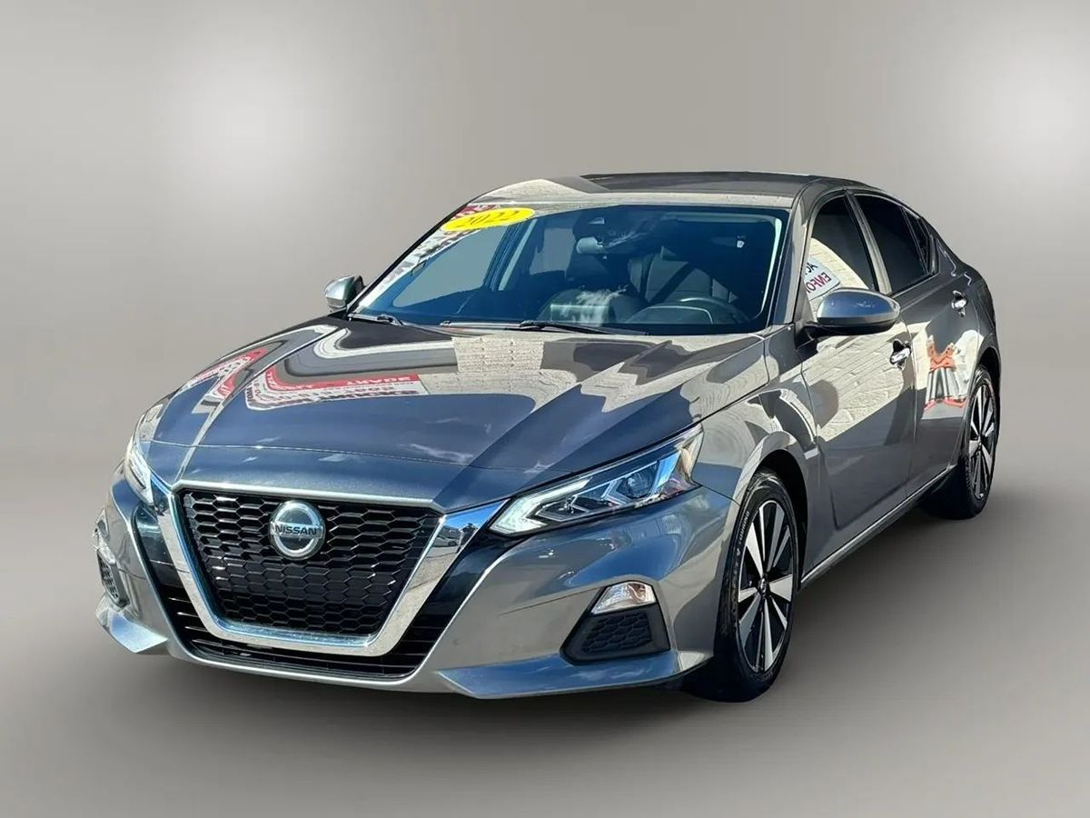 Photo 9 of this Nissan Altima