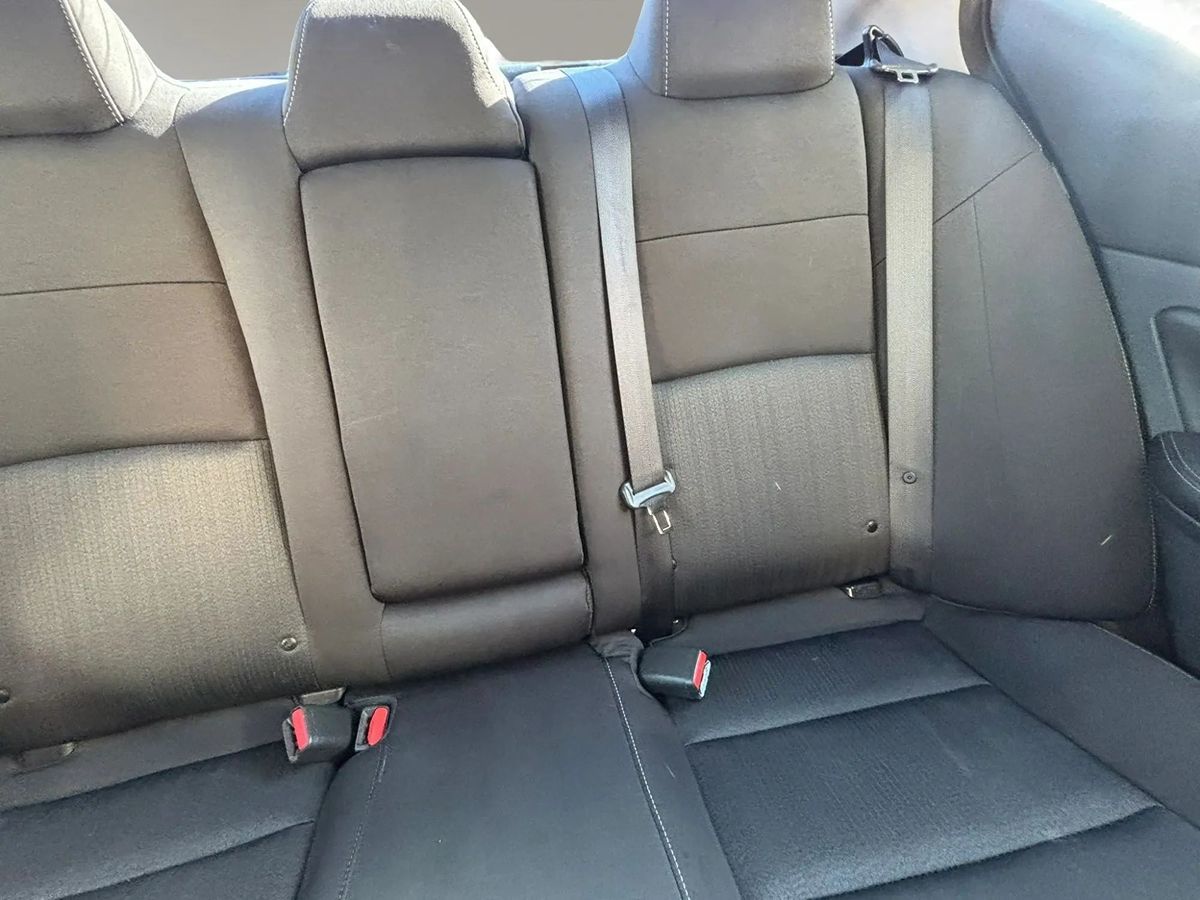 Photo 38 of this Nissan Altima