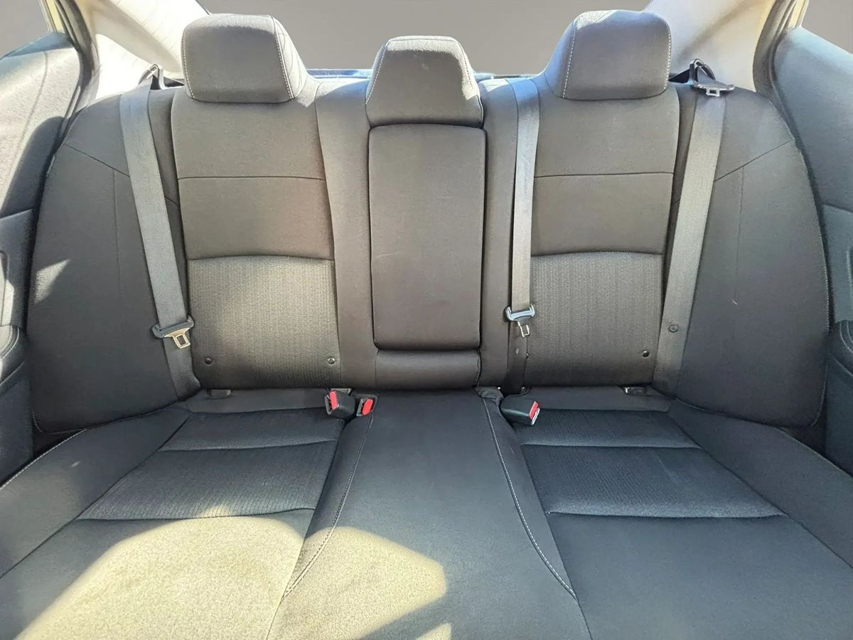 Photo 39 of this Nissan Altima