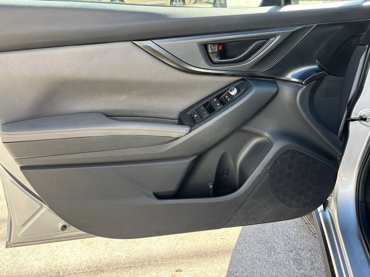 Photo 40 of this Subaru Crosstrek