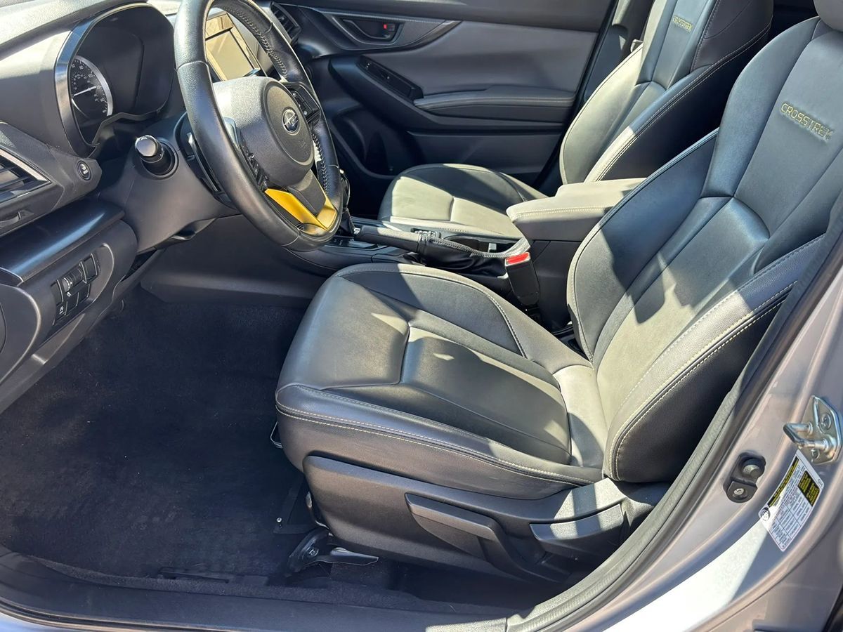 Photo 44 of this Subaru Crosstrek