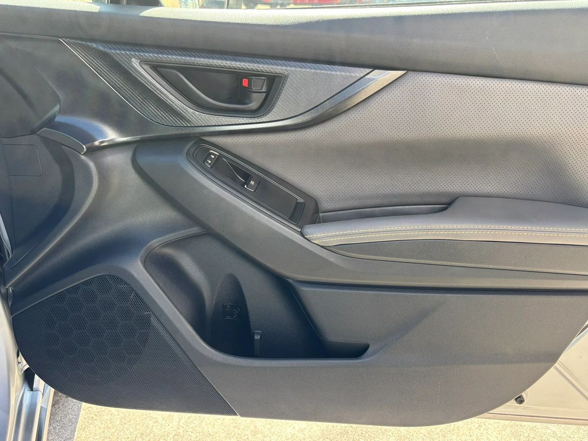 Photo 53 of this Subaru Crosstrek