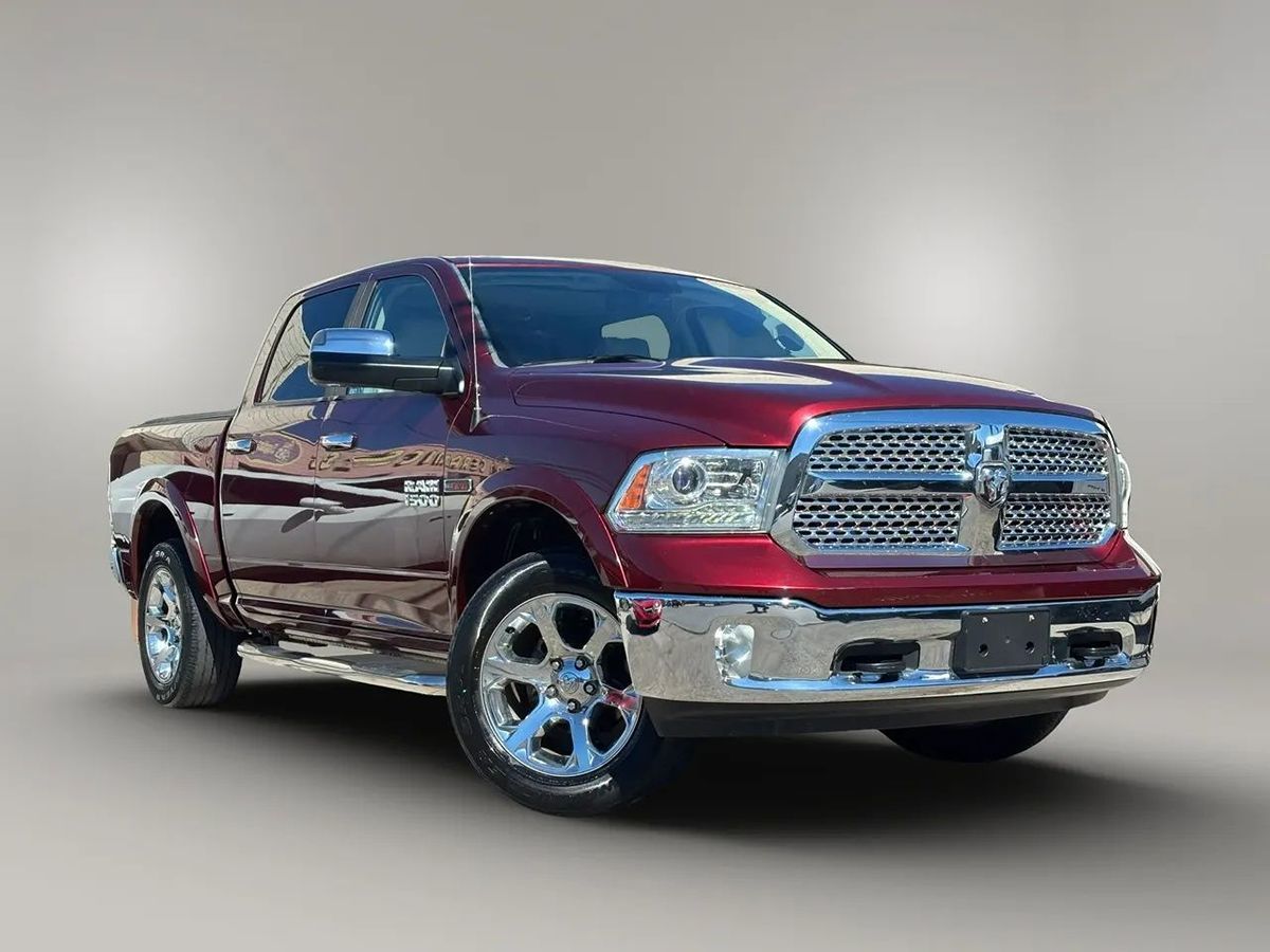 Photo 2 of this Ram 1500