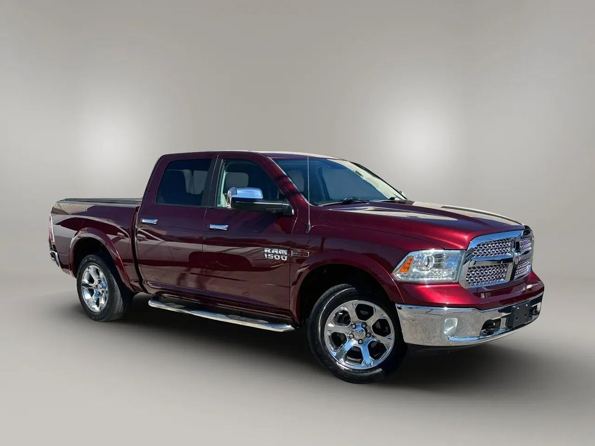 Photo 3 of this Ram 1500