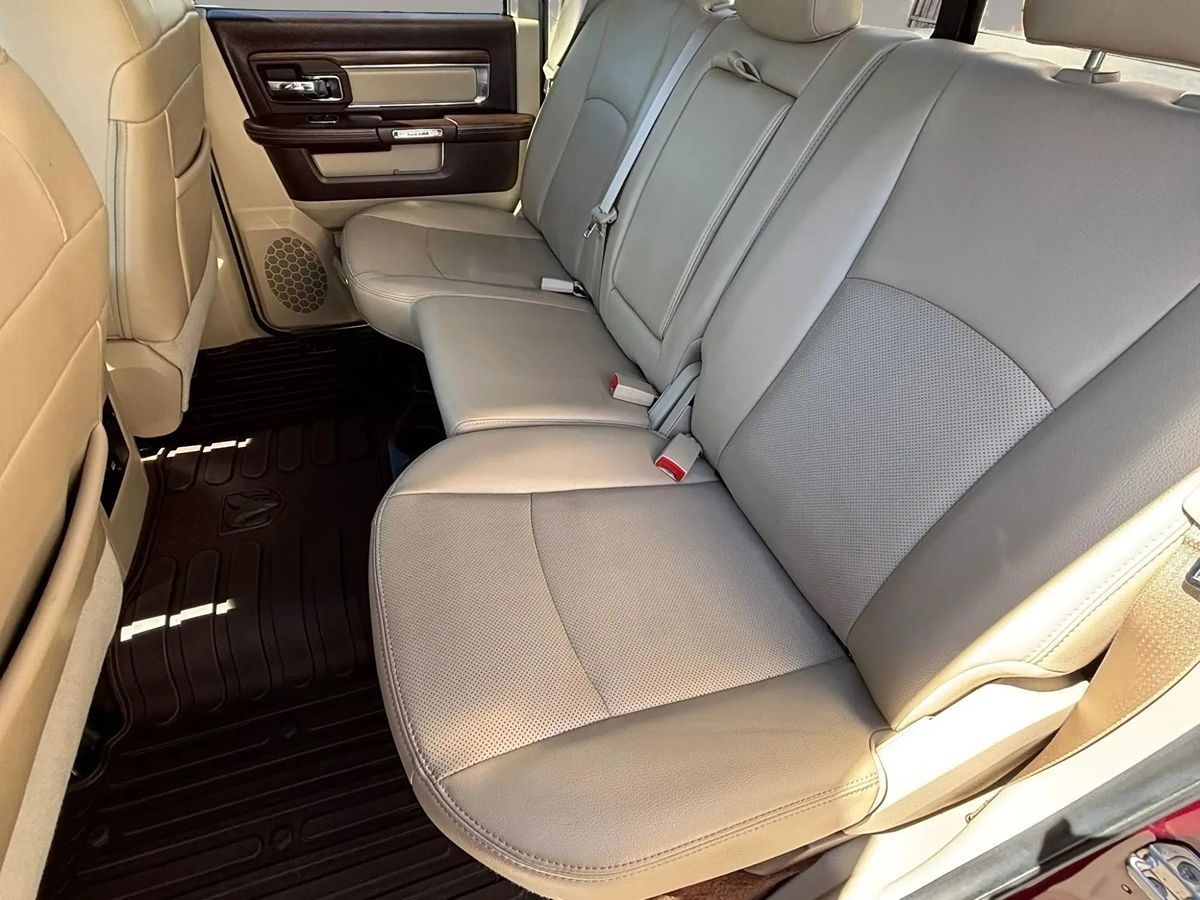 Photo 35 of this Ram 1500
