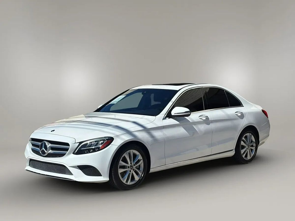 Photo 5 of this Mercedes-Benz C 300