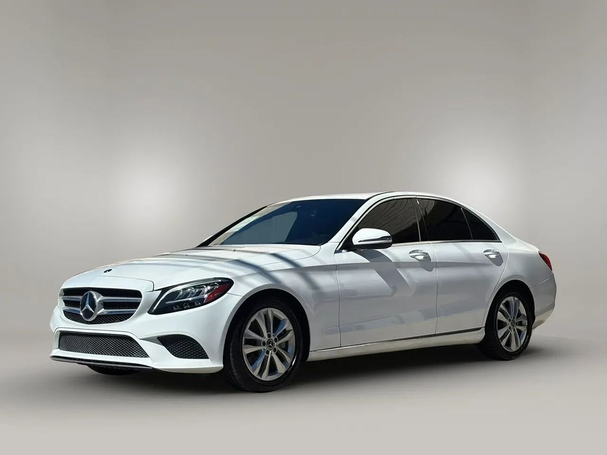 Photo 6 of this Mercedes-Benz C 300