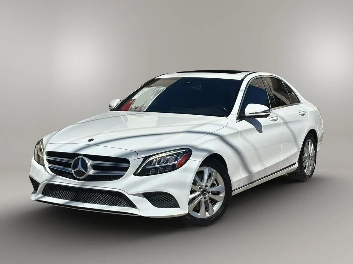 Photo 11 of this Mercedes-Benz C 300