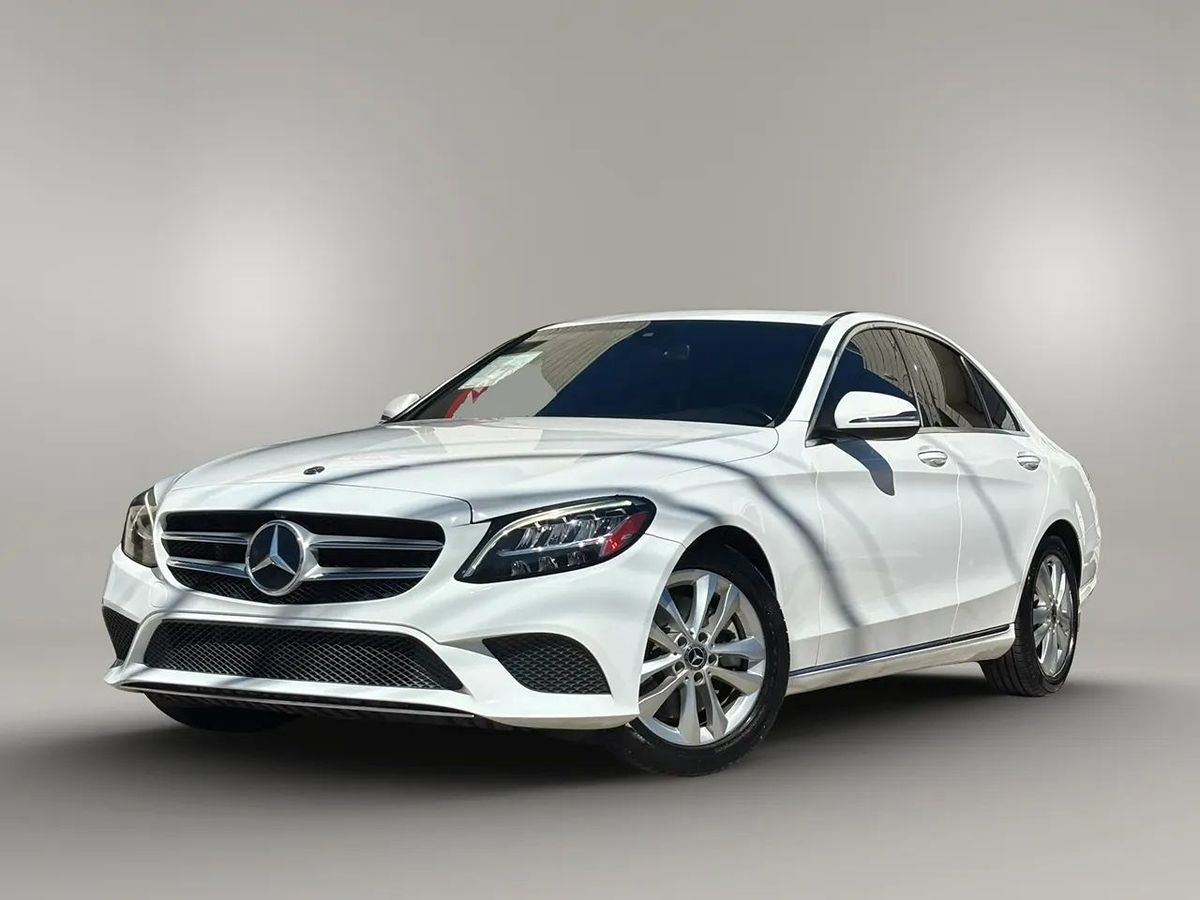 Photo 12 of this Mercedes-Benz C 300