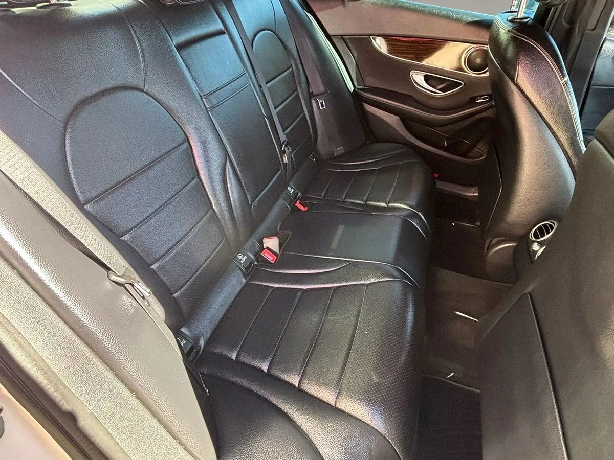 Photo 43 of this Mercedes-Benz C 300