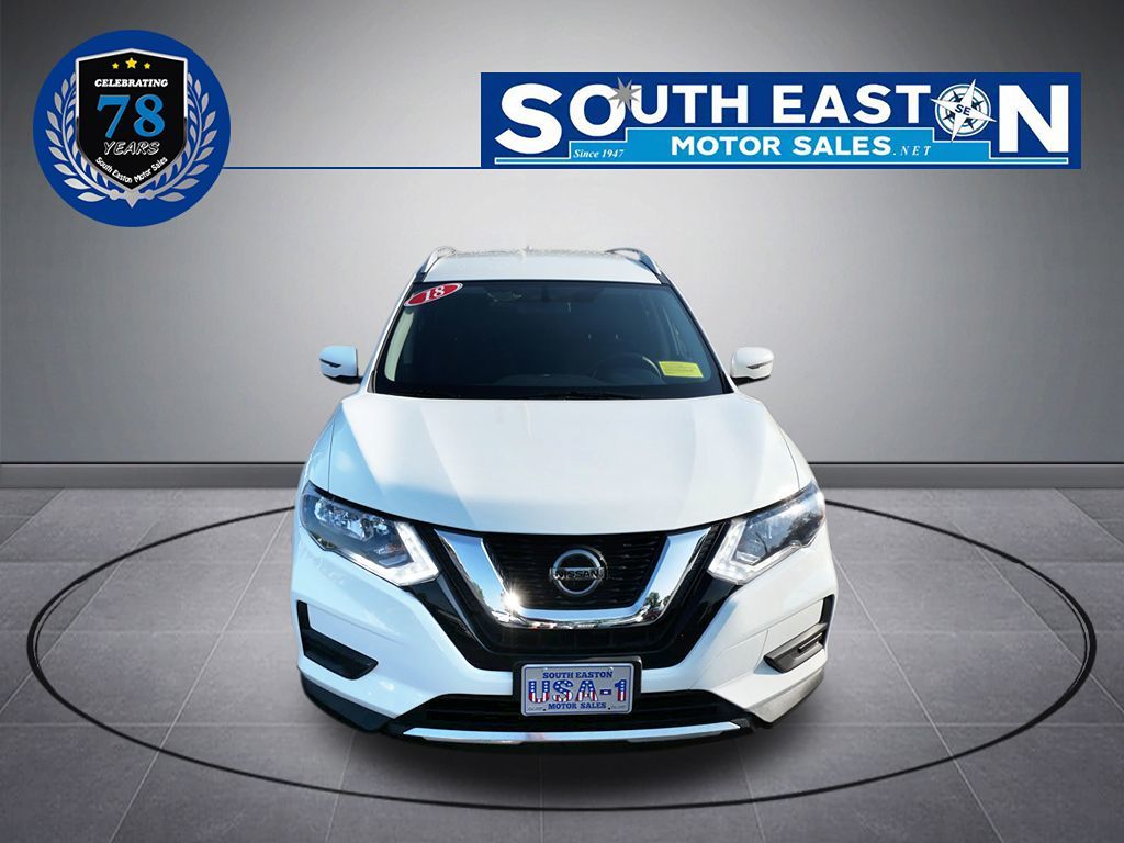 2018 Nissan Rogue SV photo 3
