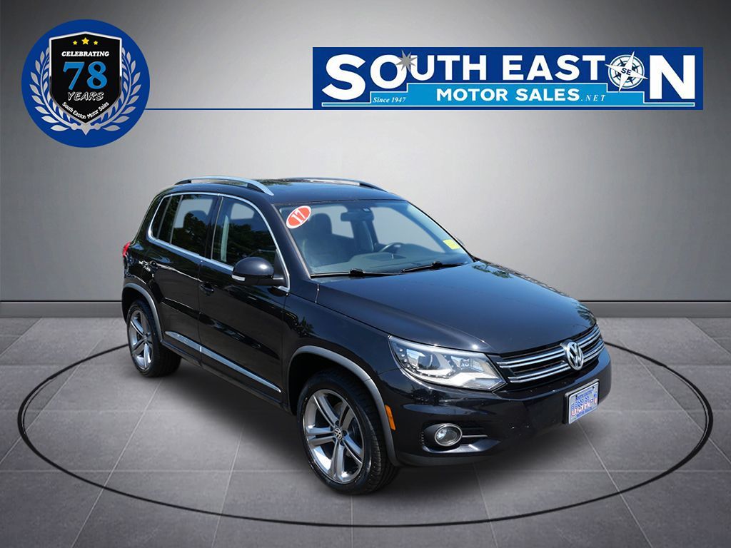 2017 Volkswagen Tiguan Sport photo 2