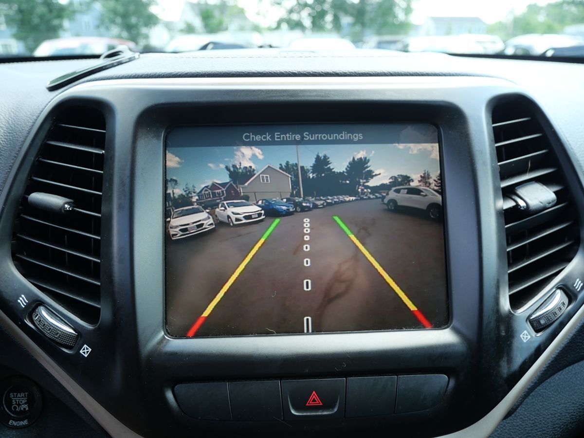2015 Jeep Cherokee Latitude photo 17