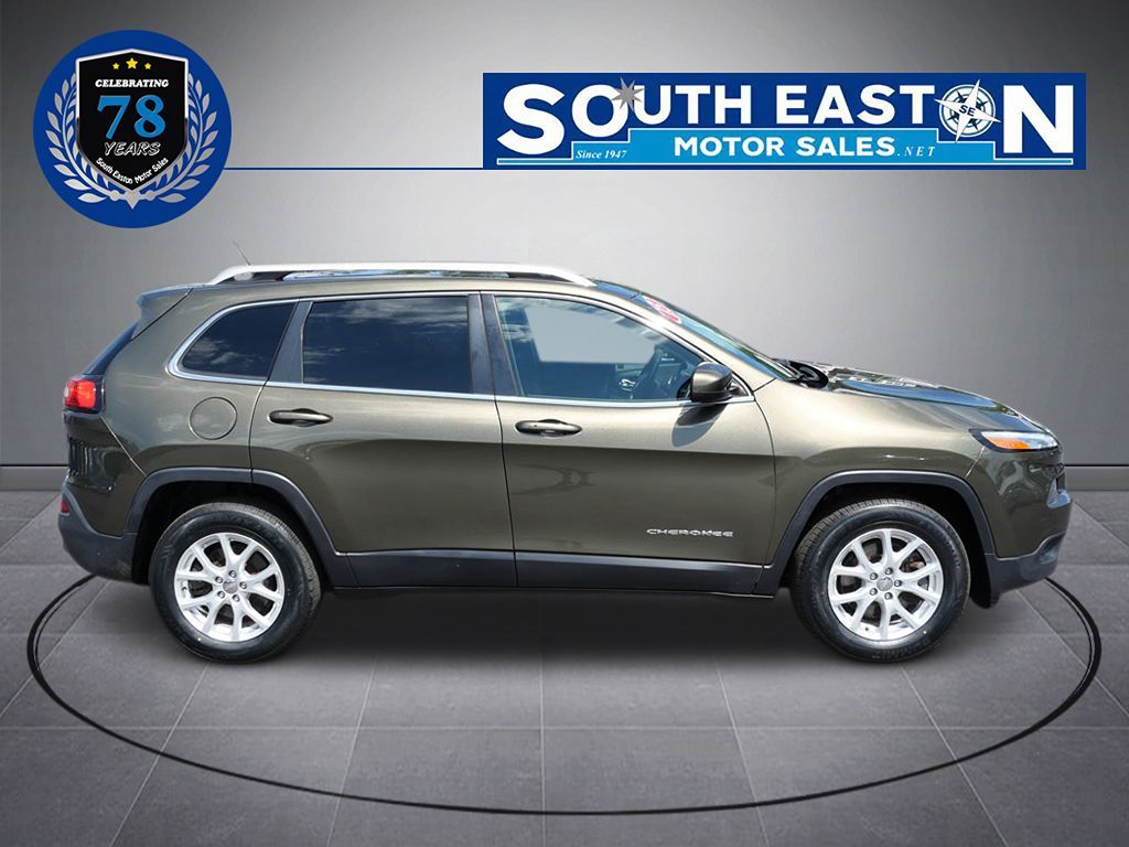 2015 Jeep Cherokee Latitude photo 6