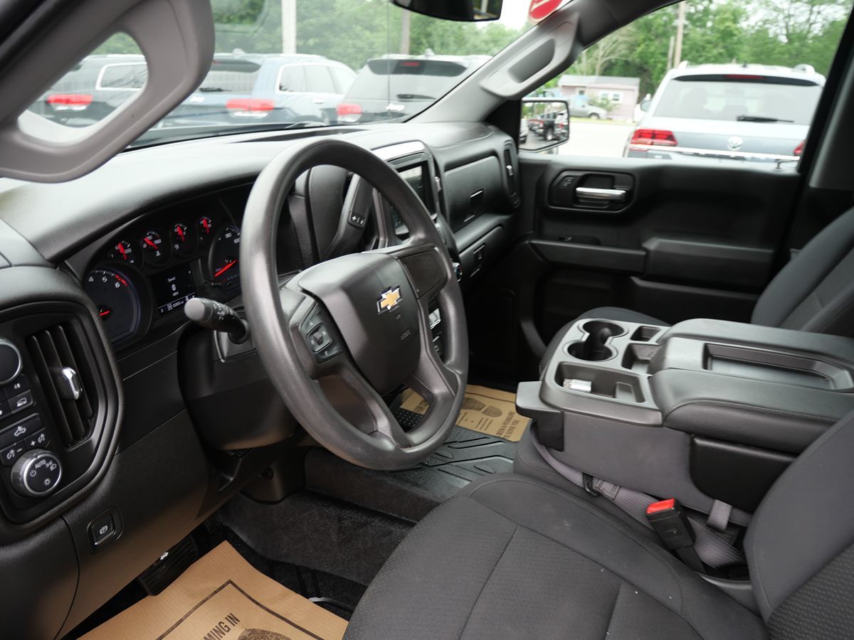 2019 Chevrolet Silverado 1500 Custom photo 12