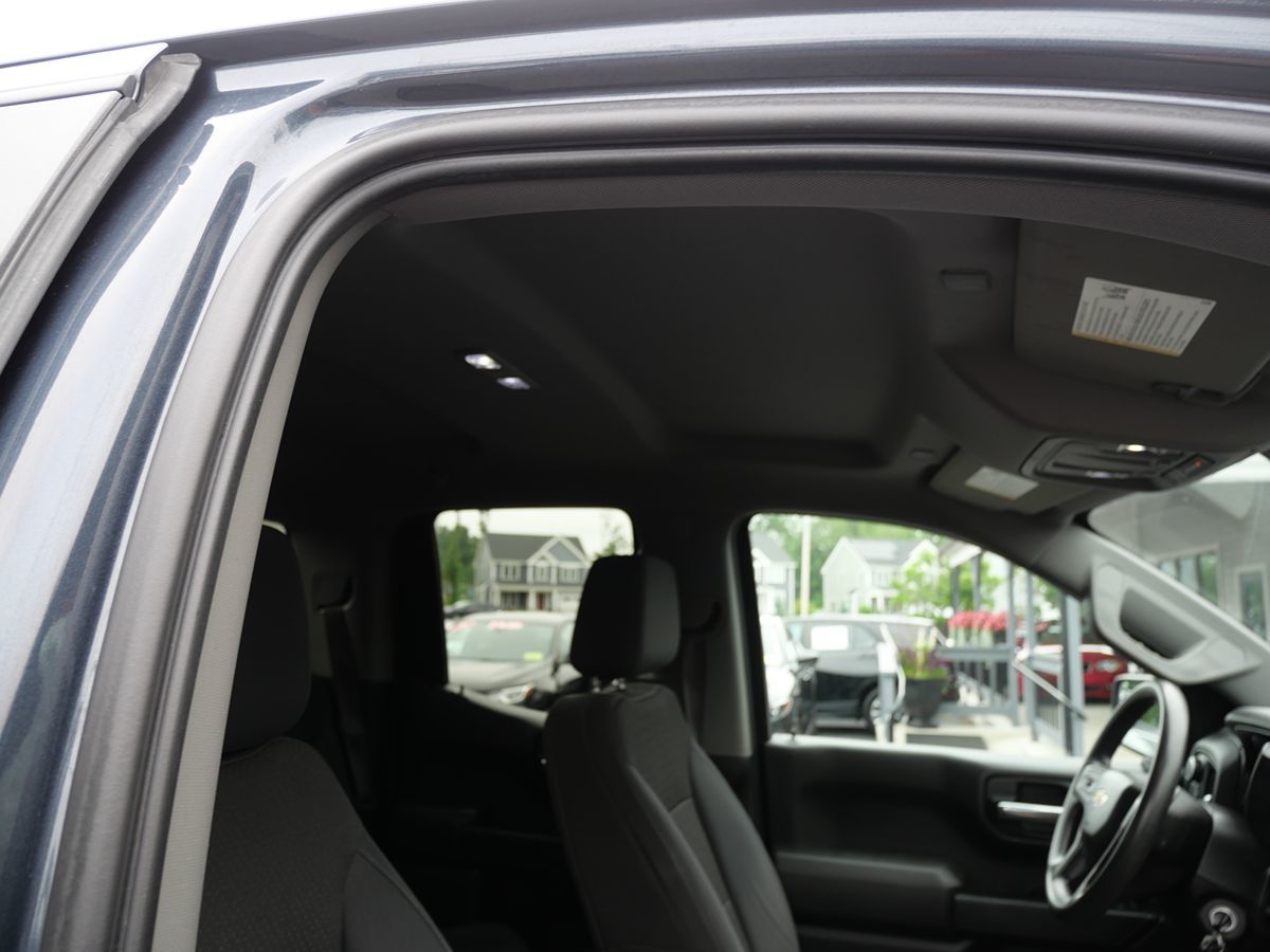 2019 Chevrolet Silverado 1500 Custom photo 27