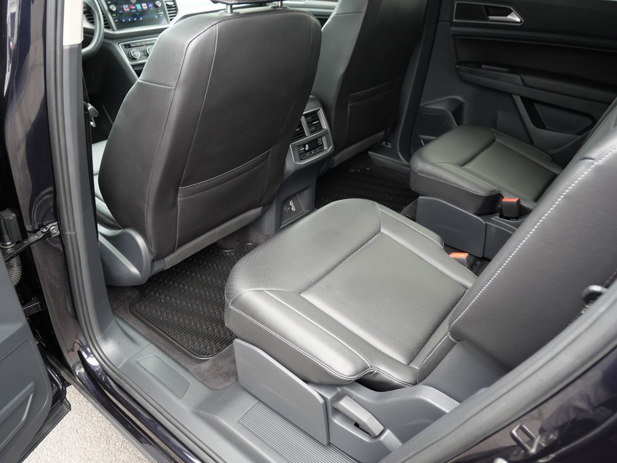 2018 Volkswagen Atlas V6 SE Technology R-Line photo 19