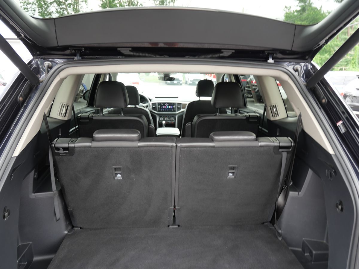 2018 Volkswagen Atlas V6 SE Technology R-Line photo 23