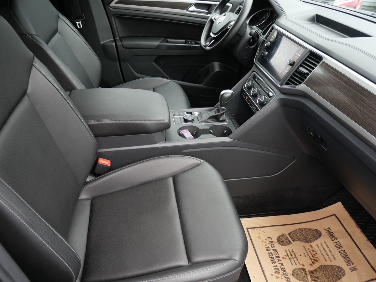 2018 Volkswagen Atlas V6 SE Technology R-Line photo 31