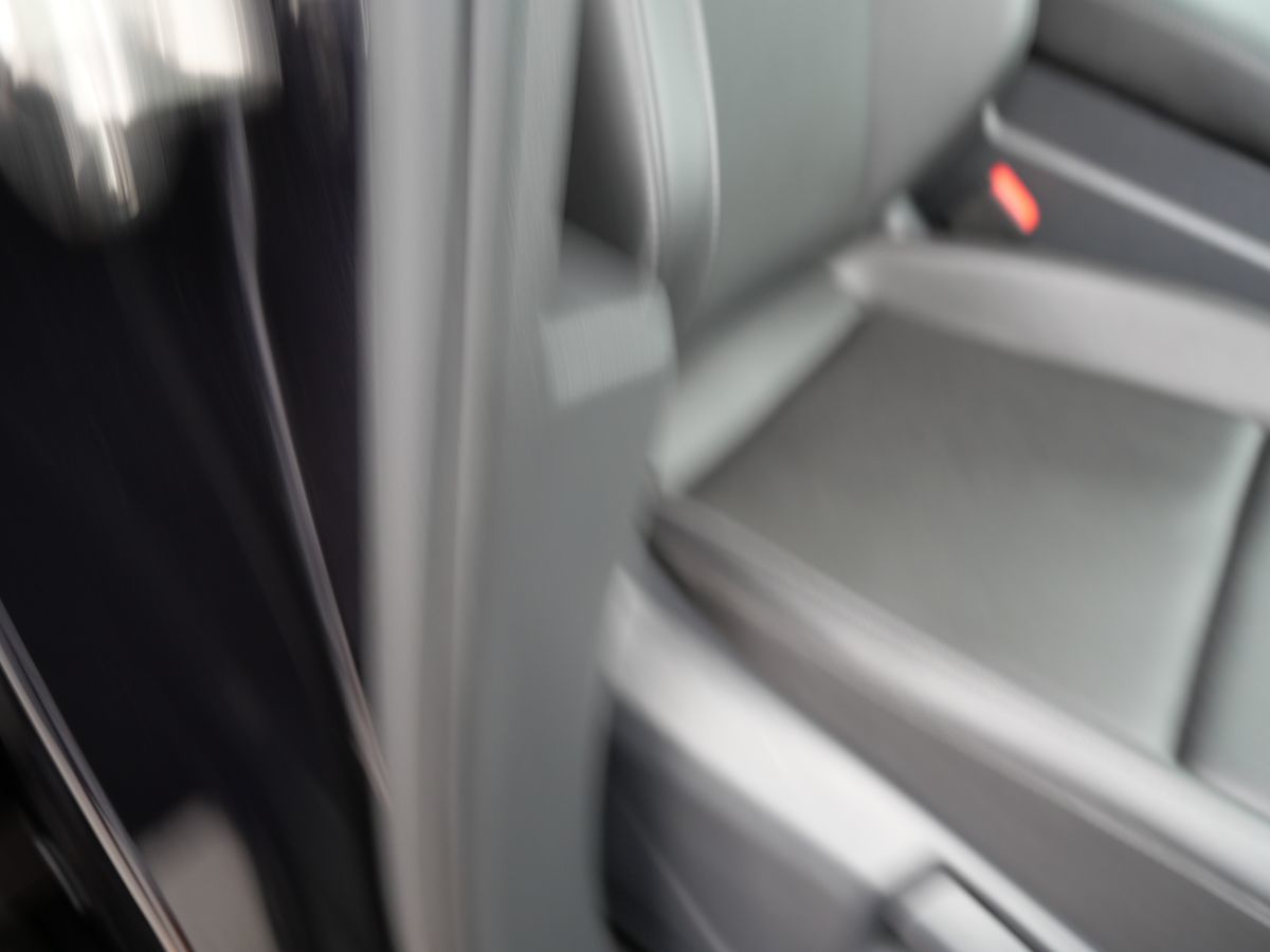 2018 Volkswagen Atlas V6 SE Technology R-Line photo 32