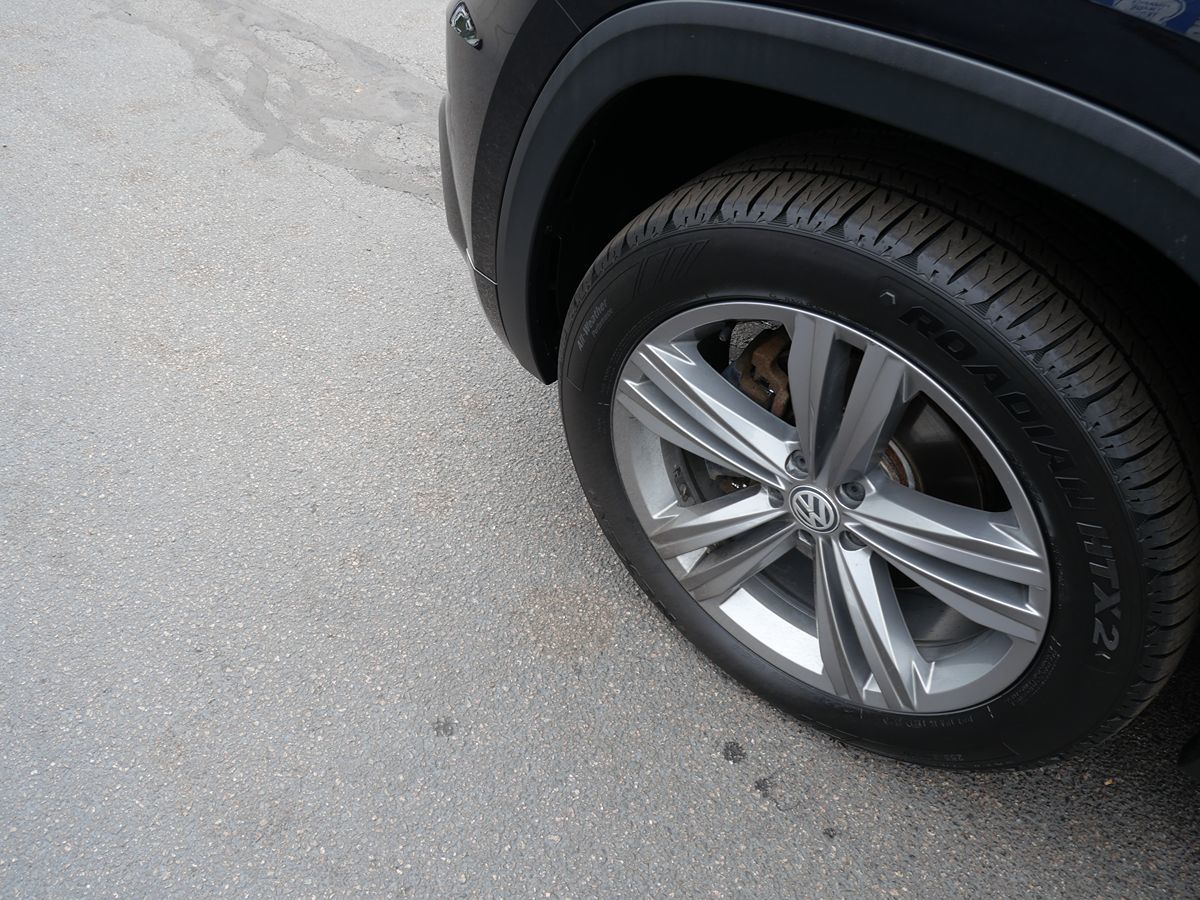 2018 Volkswagen Atlas V6 SE Technology R-Line photo 38