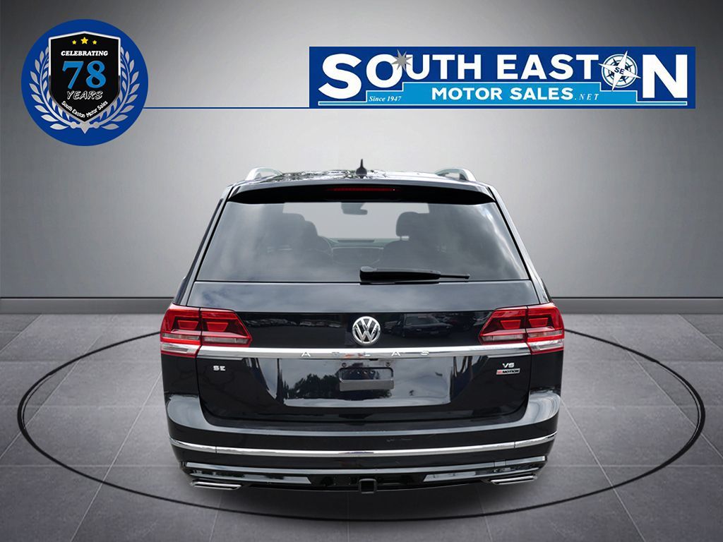 2018 Volkswagen Atlas V6 SE Technology R-Line photo 4