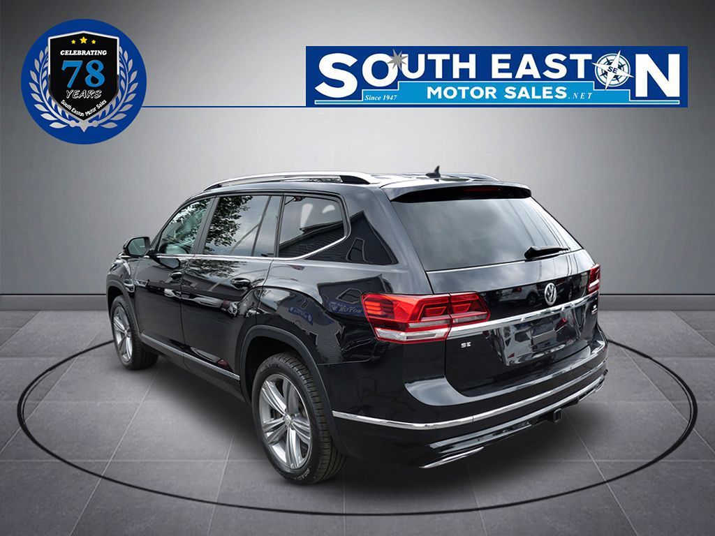 2018 Volkswagen Atlas V6 SE Technology R-Line photo 5