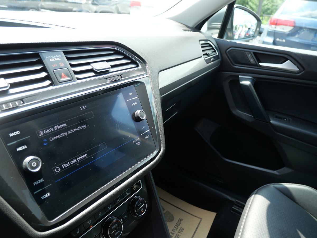 2019 Volkswagen Tiguan SE photo 13