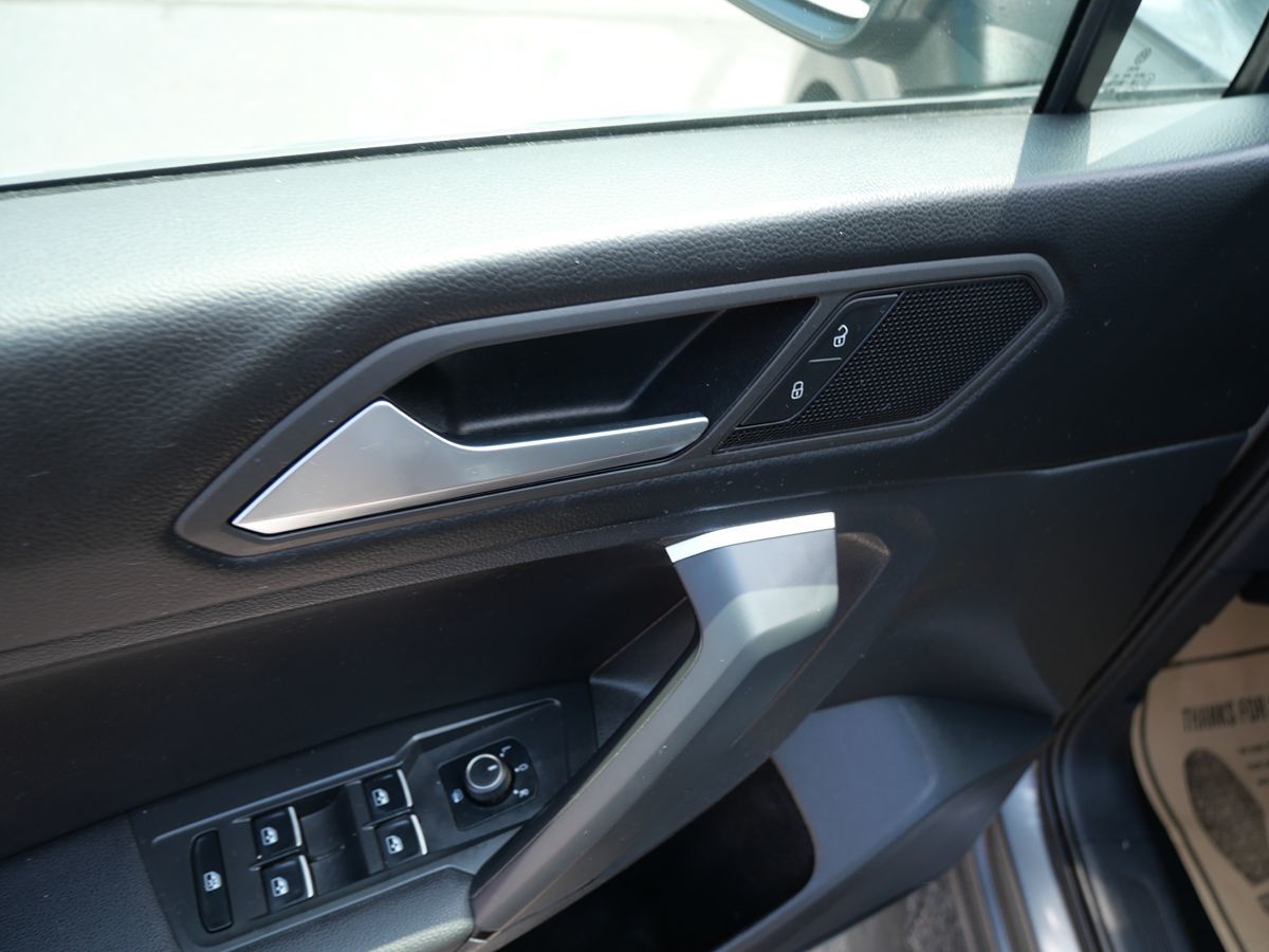 2019 Volkswagen Tiguan SE photo 15