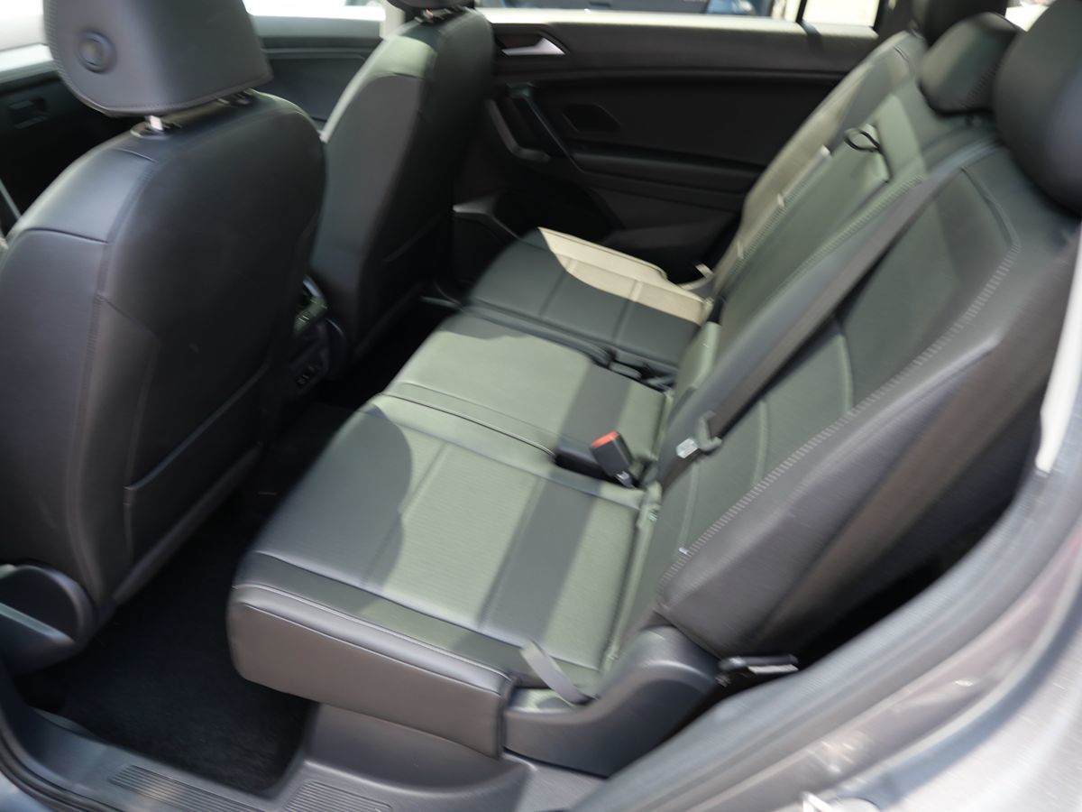 2019 Volkswagen Tiguan SE photo 19
