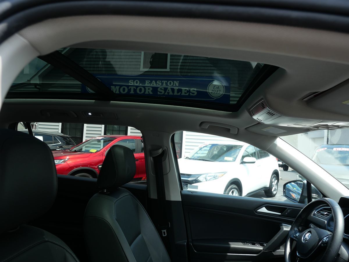 2019 Volkswagen Tiguan SE photo 28