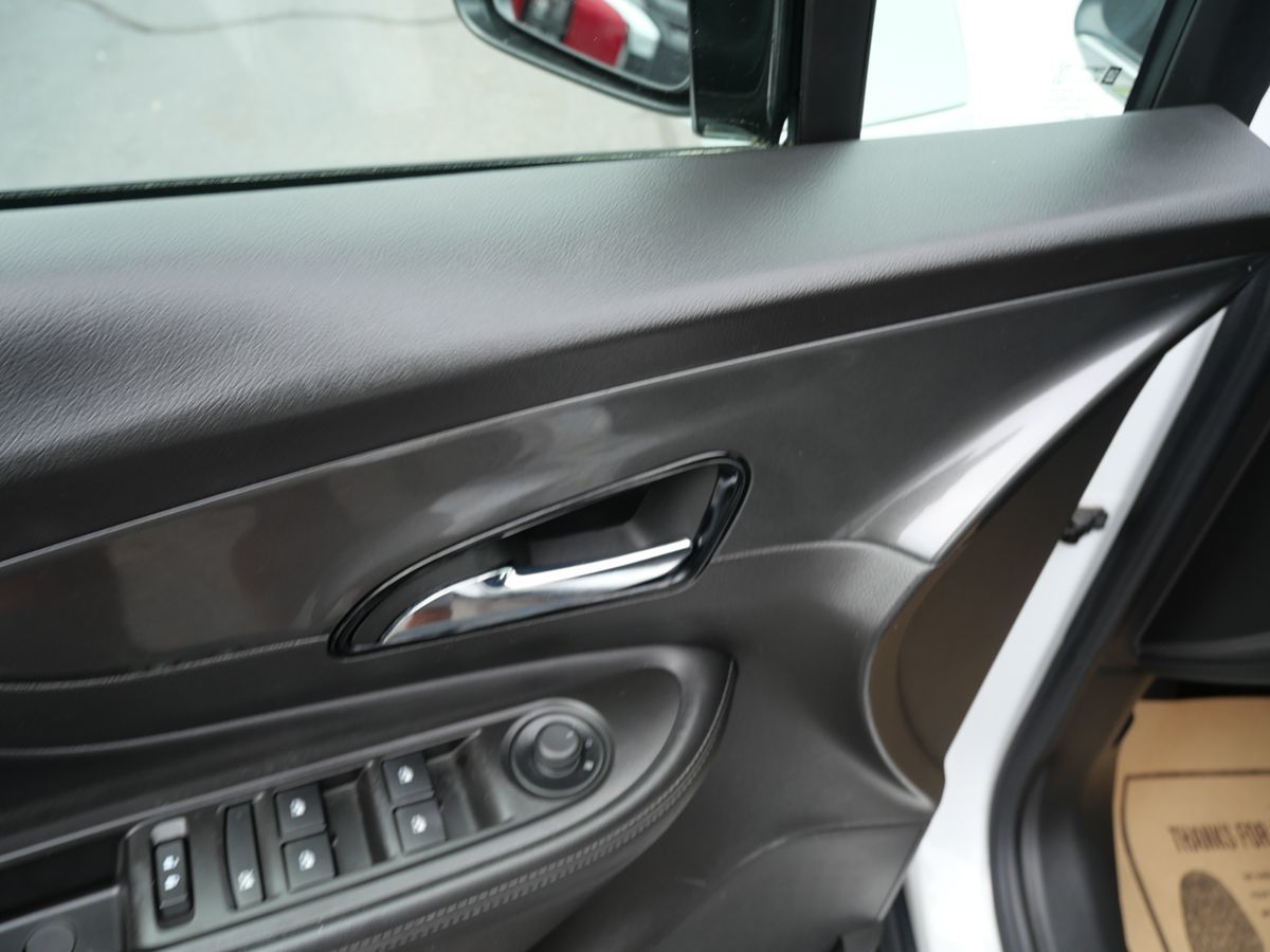 2018 Buick Encore Preferred photo 16