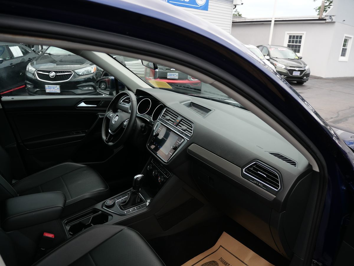 2021 Volkswagen Tiguan SE photo 23