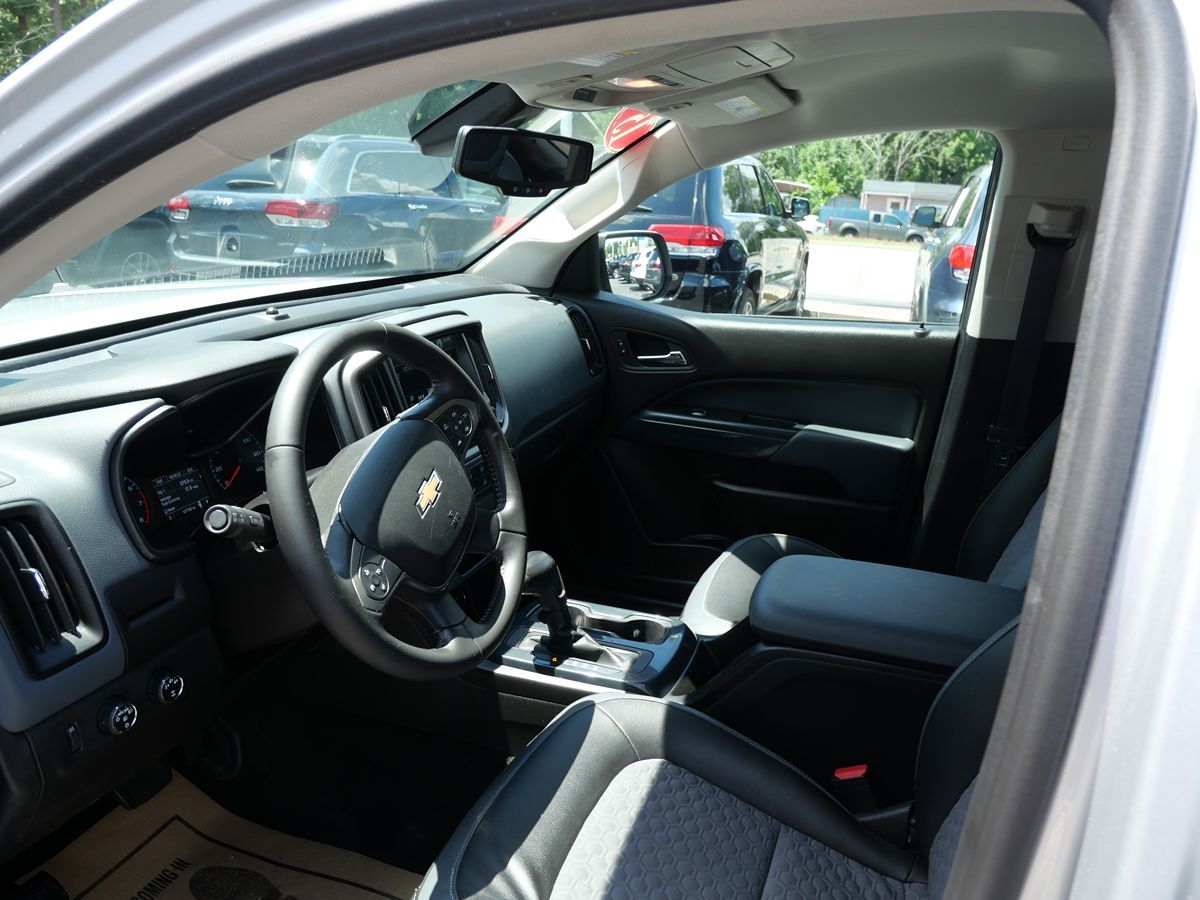2015 Chevrolet Colorado Z71 photo 8