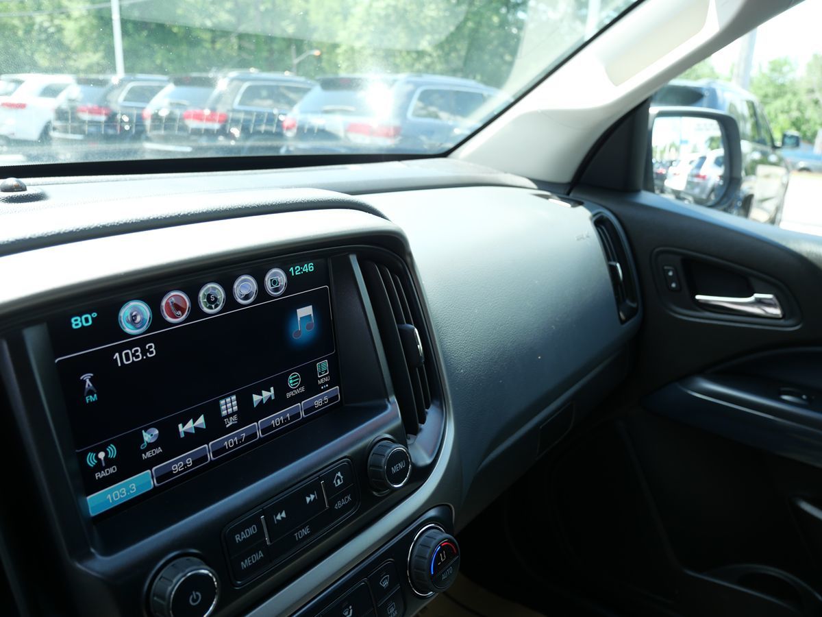 2015 Chevrolet Colorado Z71 photo 12