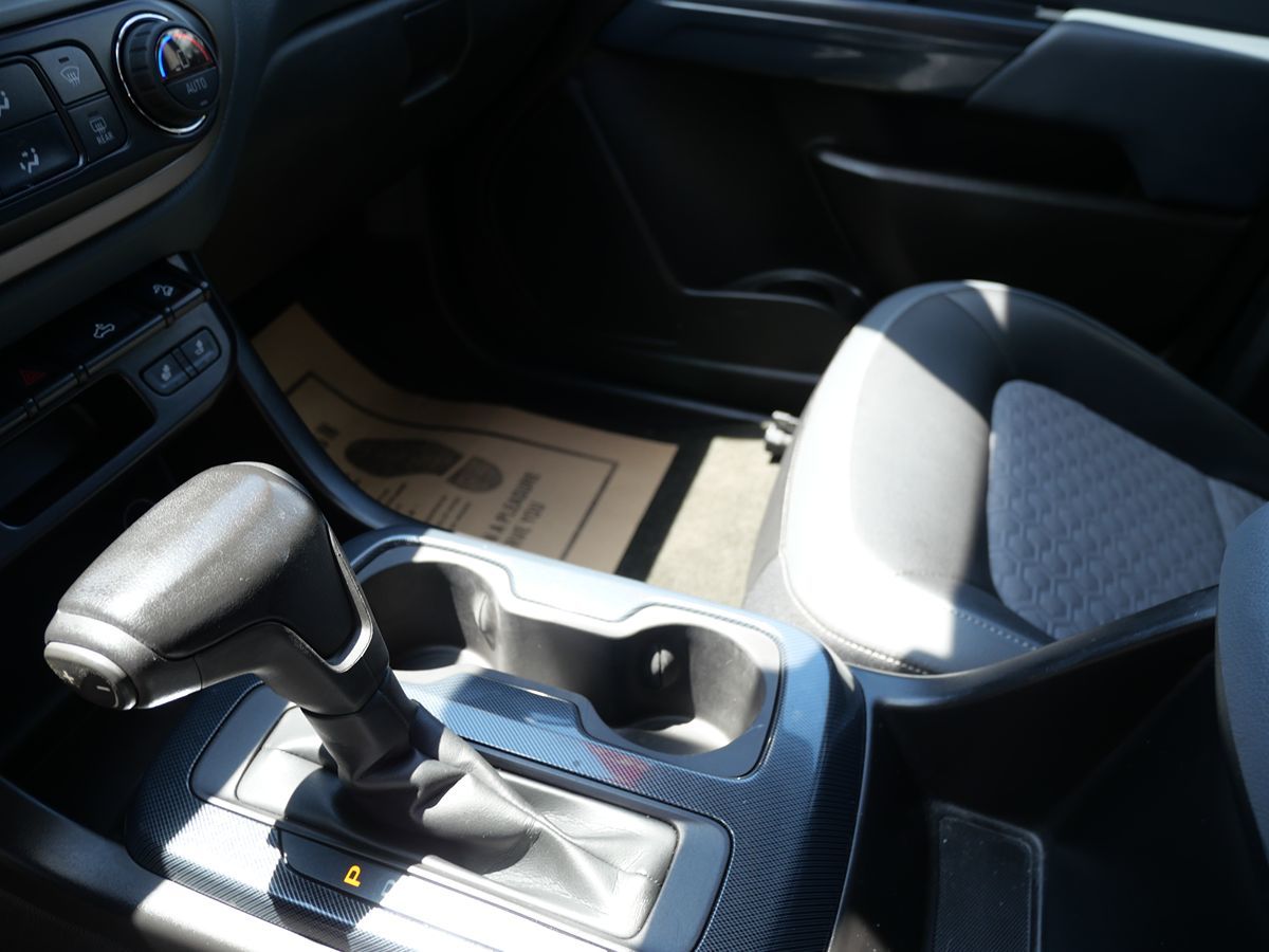 2015 Chevrolet Colorado Z71 photo 15