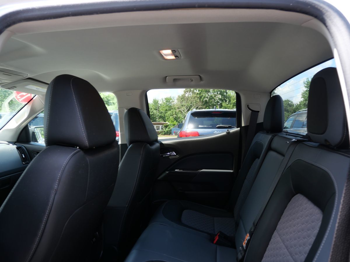 2015 Chevrolet Colorado Z71 photo 21