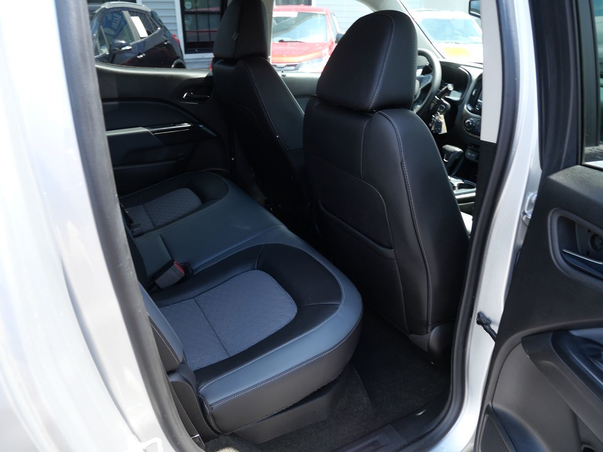 2015 Chevrolet Colorado Z71 photo 22