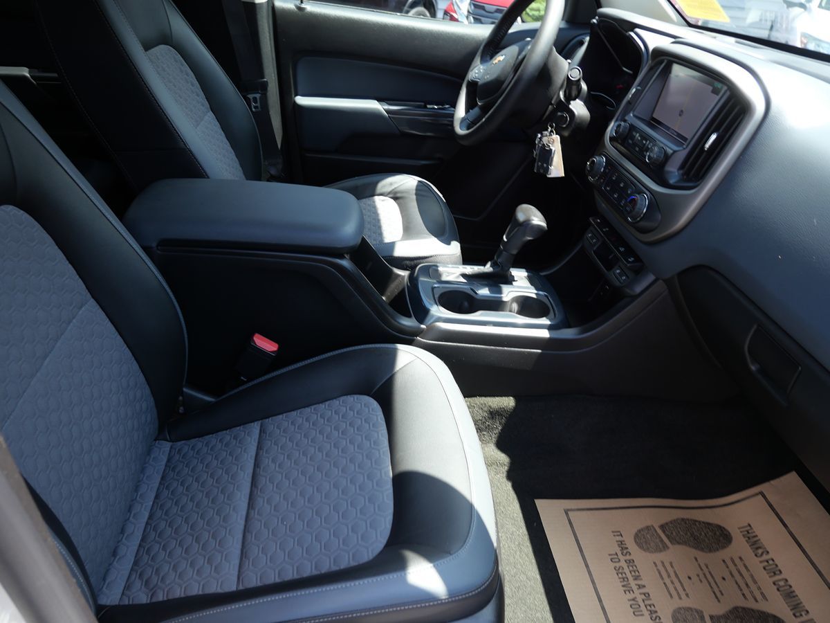 2015 Chevrolet Colorado Z71 photo 27
