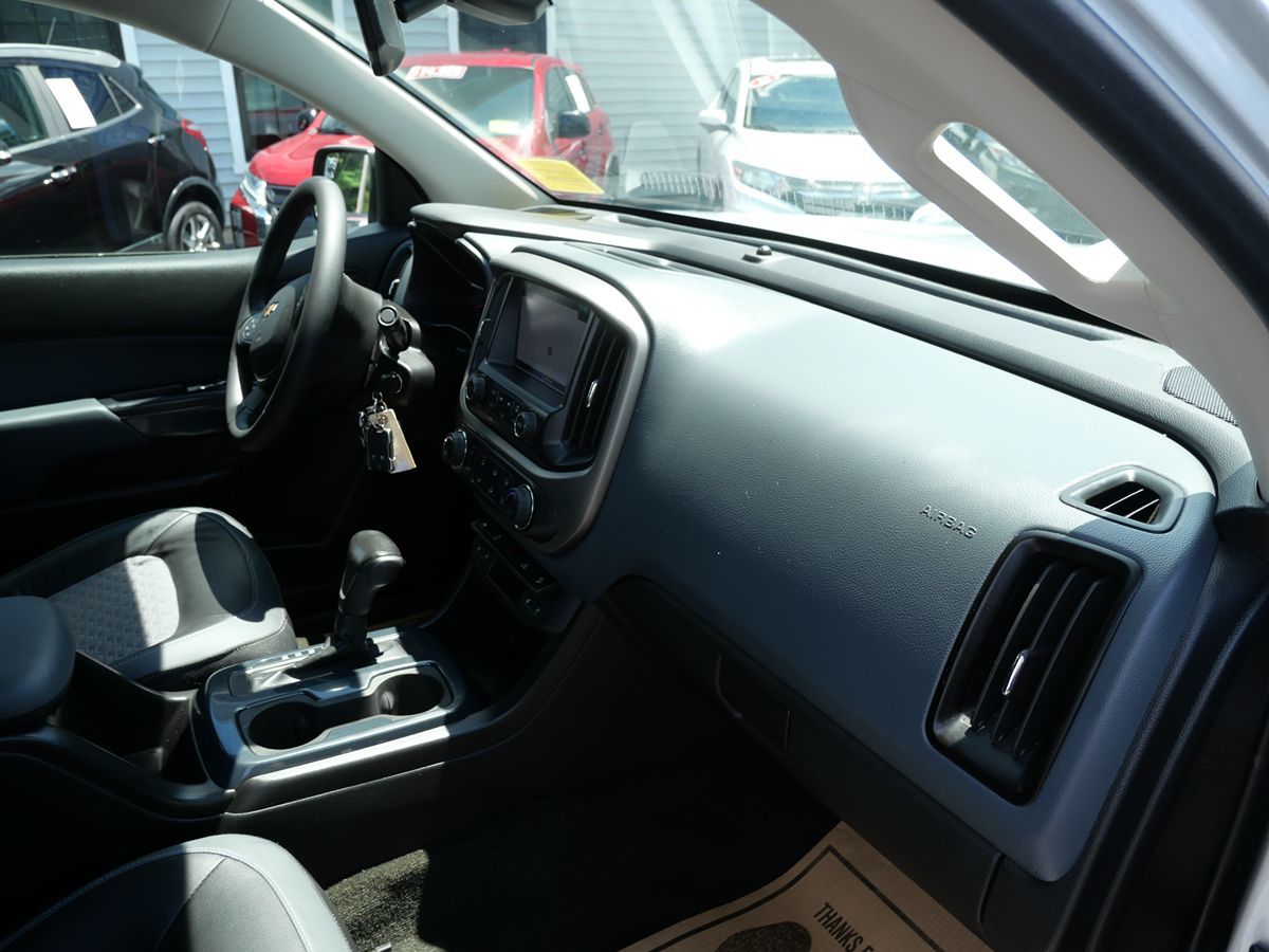 2015 Chevrolet Colorado Z71 photo 30